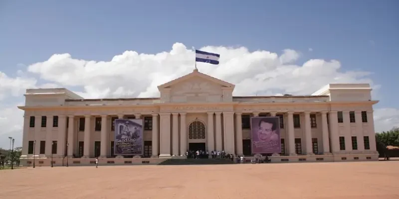 Managua City tour- Tu Nica Guia (2)