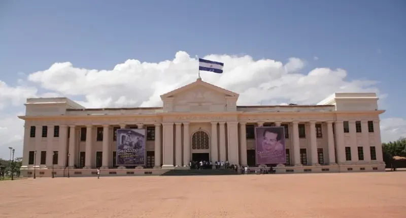 Managua City tour- Tu Nica Guia (2)